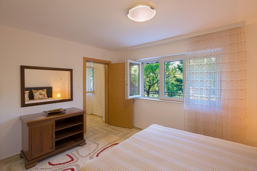 Apartment Mistovic Котор Екстериор снимка