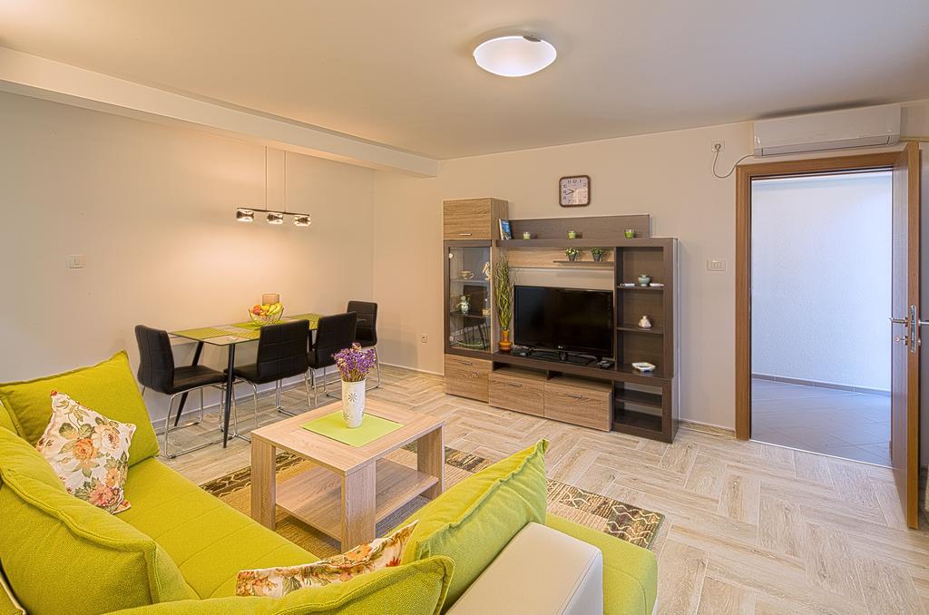 Apartment Mistovic Котор Екстериор снимка