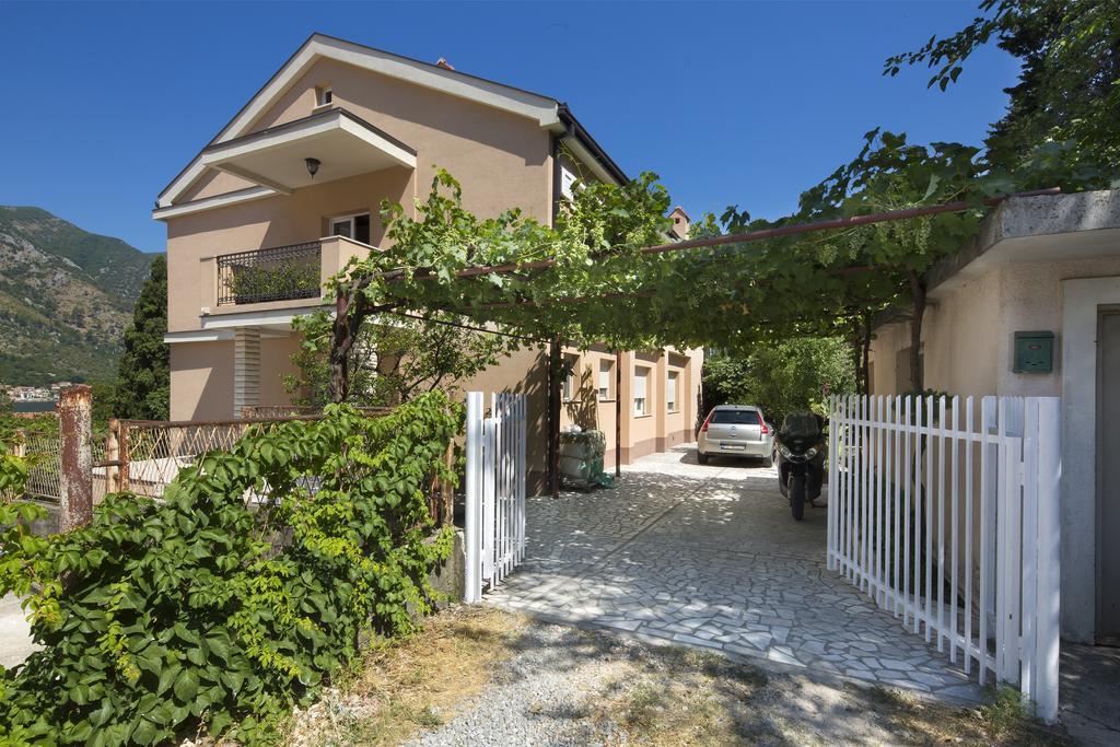 Apartment Mistovic Котор Екстериор снимка