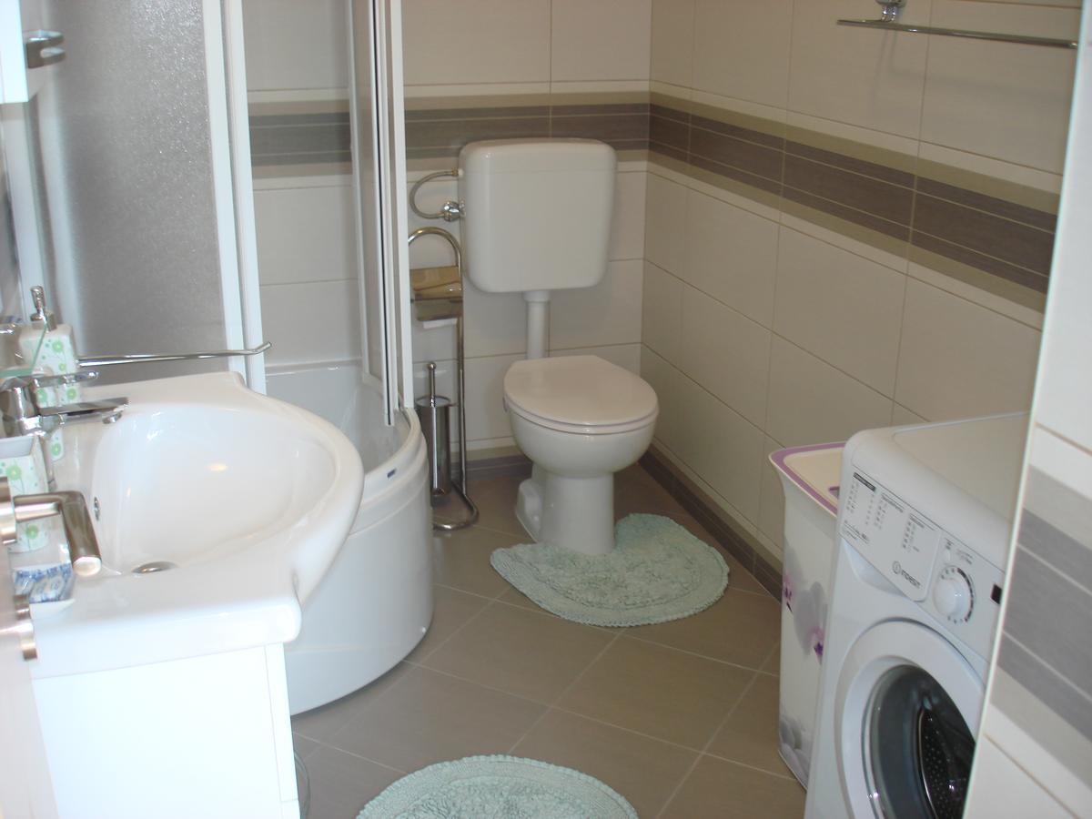 Apartment Mistovic Котор Екстериор снимка